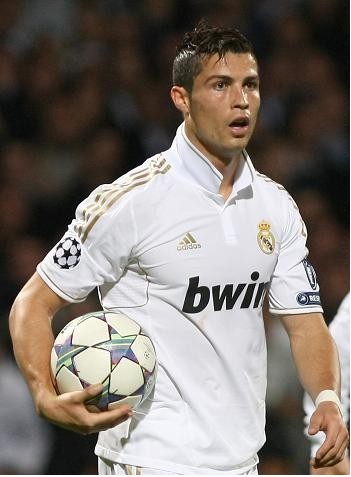 阿莫林头大了！曼联1-1又爆冷：英超7队争四差3分，1队成大黑马