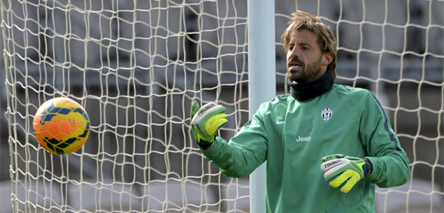 阿媒：阿根廷足协遭司法部门搜查，涉嫌与某金融机构存在关联（阿媒：阿根廷足协遭司法突查，疑与某金融机构存关联）