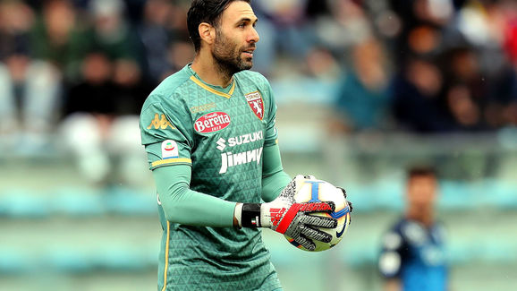 赵鹏：蒋4朱5是国内顶级中卫，但他俩搭配踢亚冠还是太吃力了