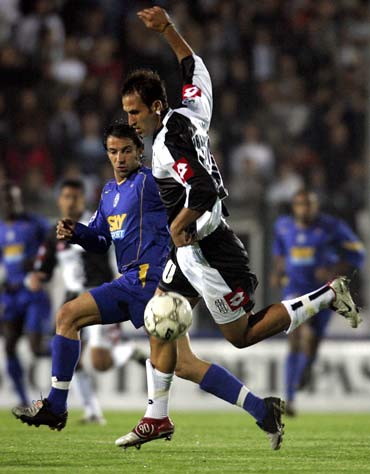 马卡：贝林厄姆现在踢的是团队足球，皇马已经离不开他（马卡：团队型贝林厄姆已成皇马不可或缺）