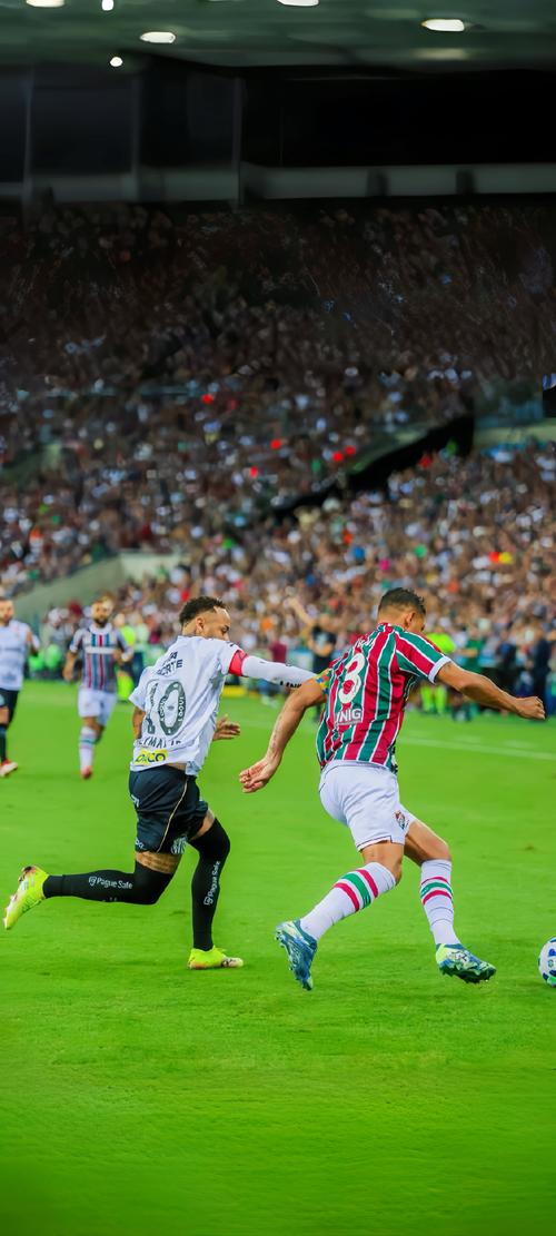 梅西加盟前迈阿密国际为垫底球队，加盟后2年半夺得3座冠军