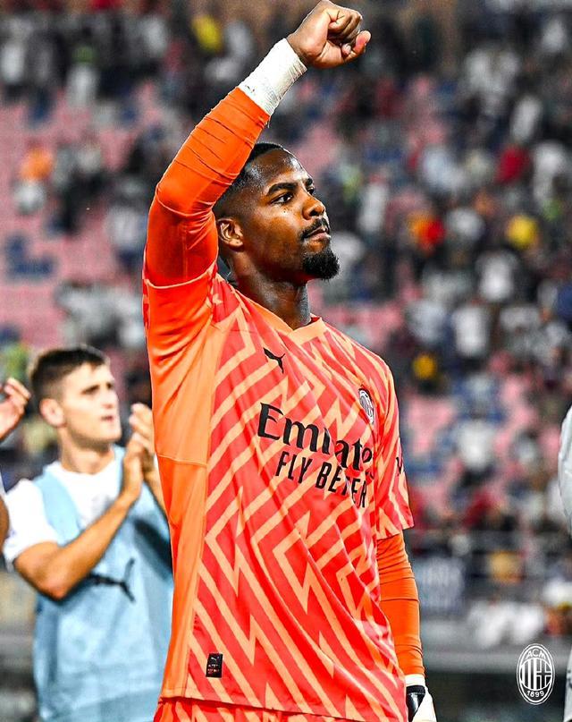 英超半场：达姆斯高、弗莱明造险，布伦特福德0-0伯恩利