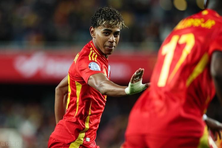 英媒：意甲俱乐部在关注拉斯金，热刺和狼队也对其感兴趣