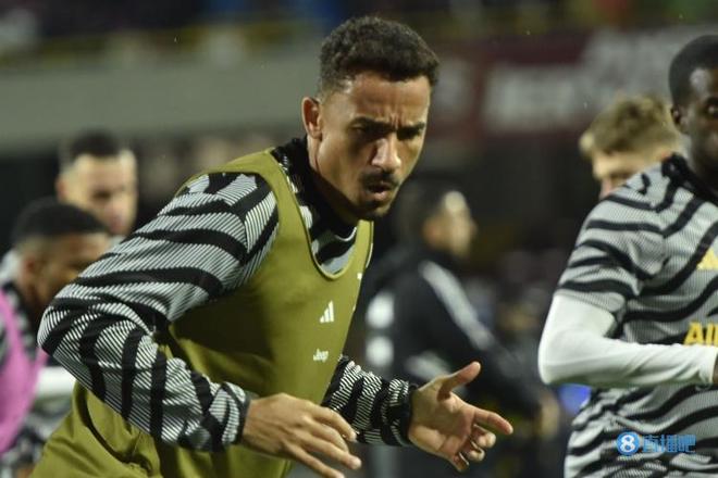 高质量回答！王楚钦赛后的这段采访，建议所有人都学学